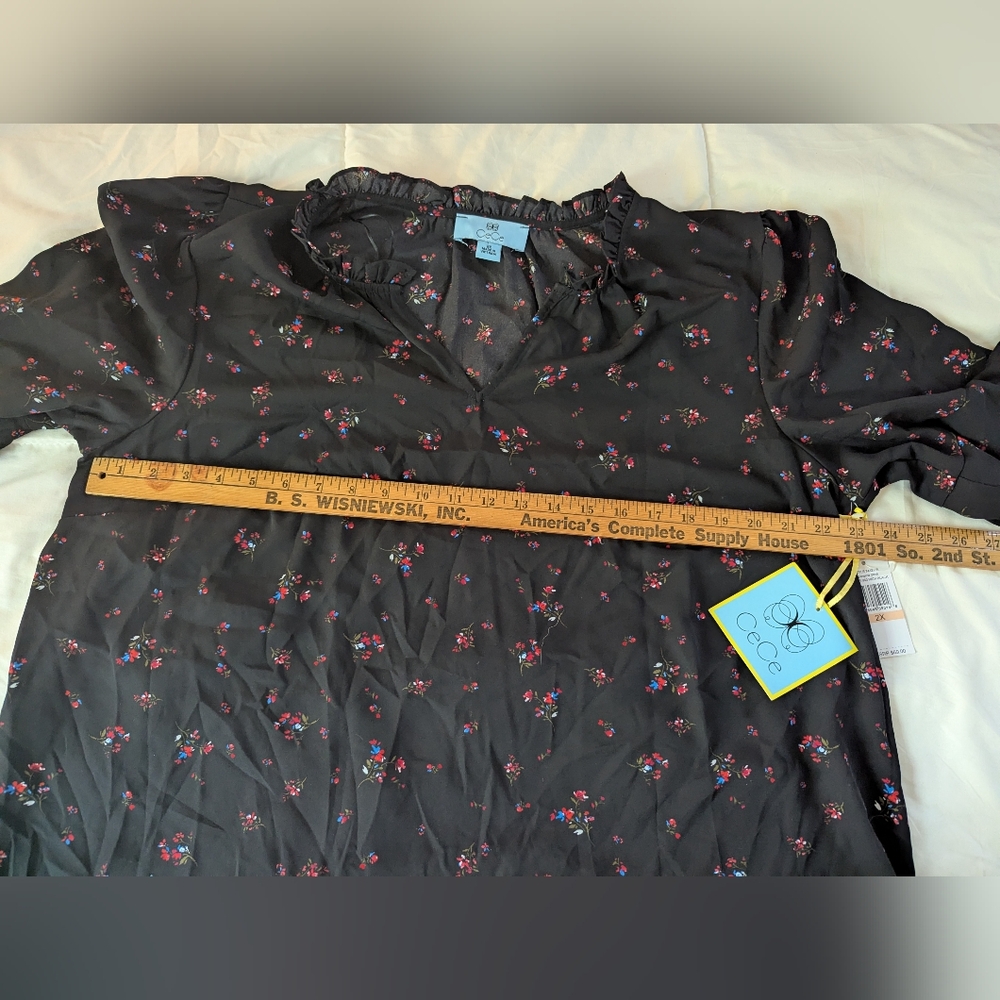 CeCe 2x Black Floral Blouse with Ruffle Sleeves - Picture 5 of 8